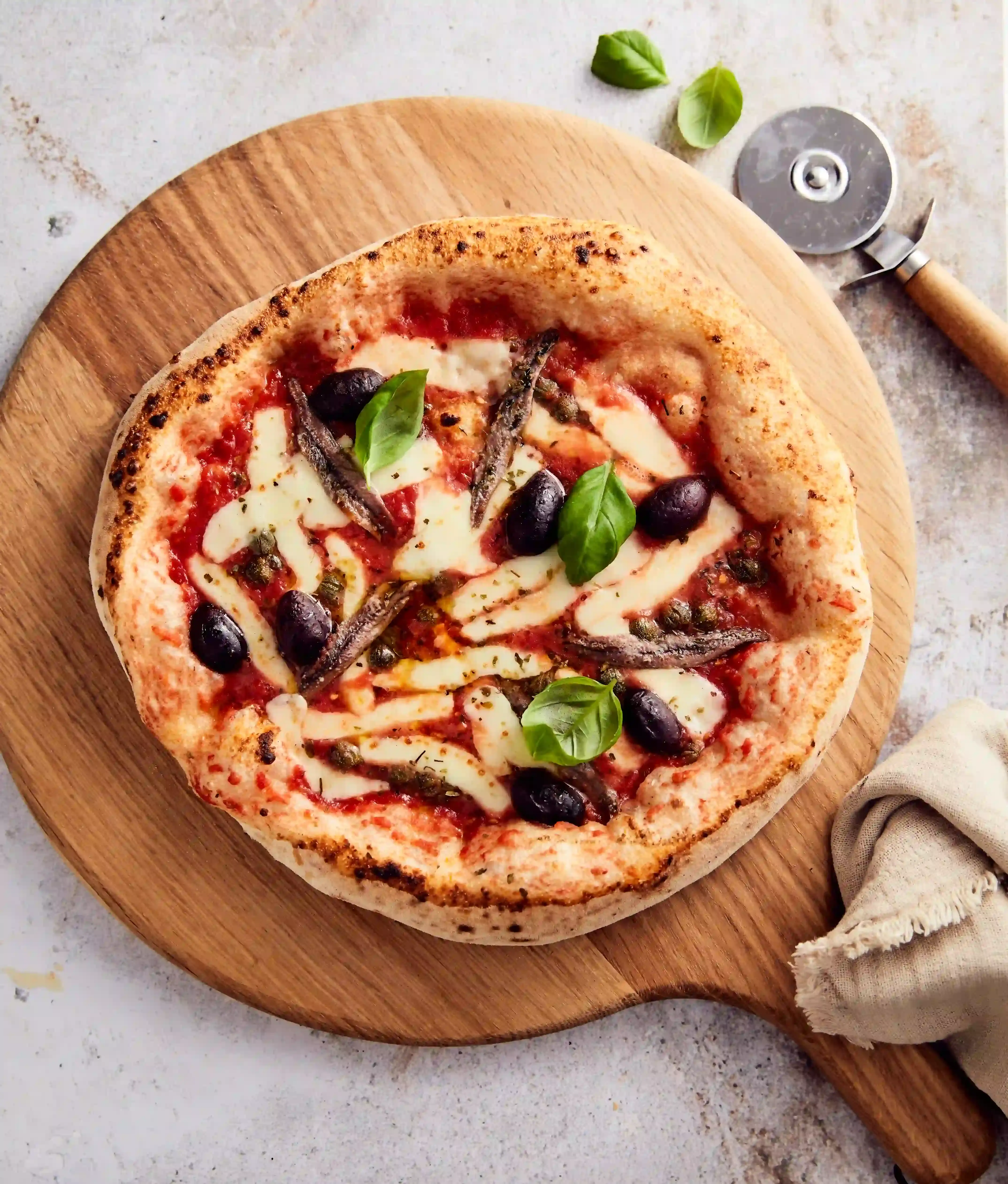 die fertige Pizza Margherita mit Waldi